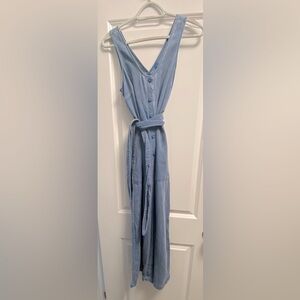 Old Navy Sleeveless Tie-Waist Utility Jean Jumpsuit